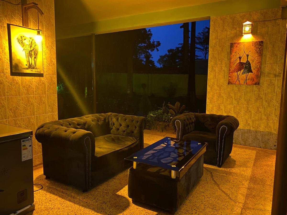 Afro Smile Hotel And Guest House-Jinja Exteriör bild