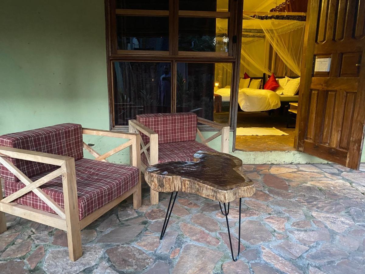 Afro Smile Hotel And Guest House-Jinja Exteriör bild